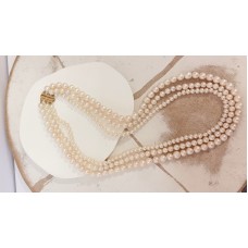 Κολιέ Μαργαριταρένιο 3σειρο με χρυσά κουμπώματα 14Κ (N209)